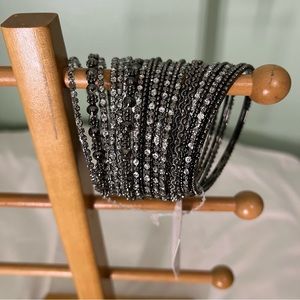 Bracelets set in black silver